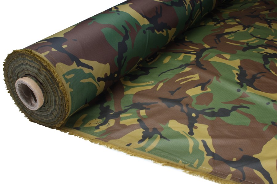 Afrikaanse overschot ethisch Camouflagestof. Waterdicht. Lichtgewicht nylon ripstop 150 cm, 80 gr/m²